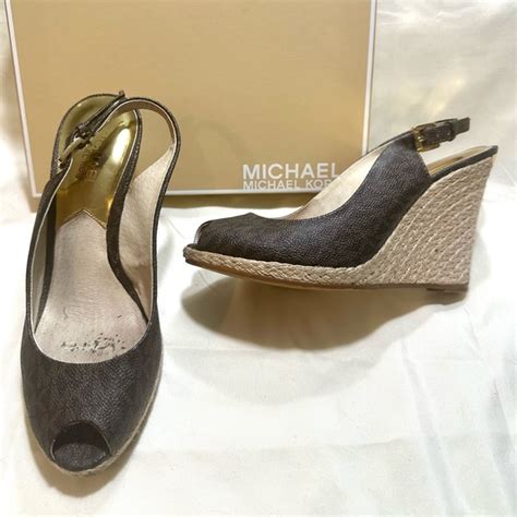 Michael kors keegan wedge + FREE SHIPPING 